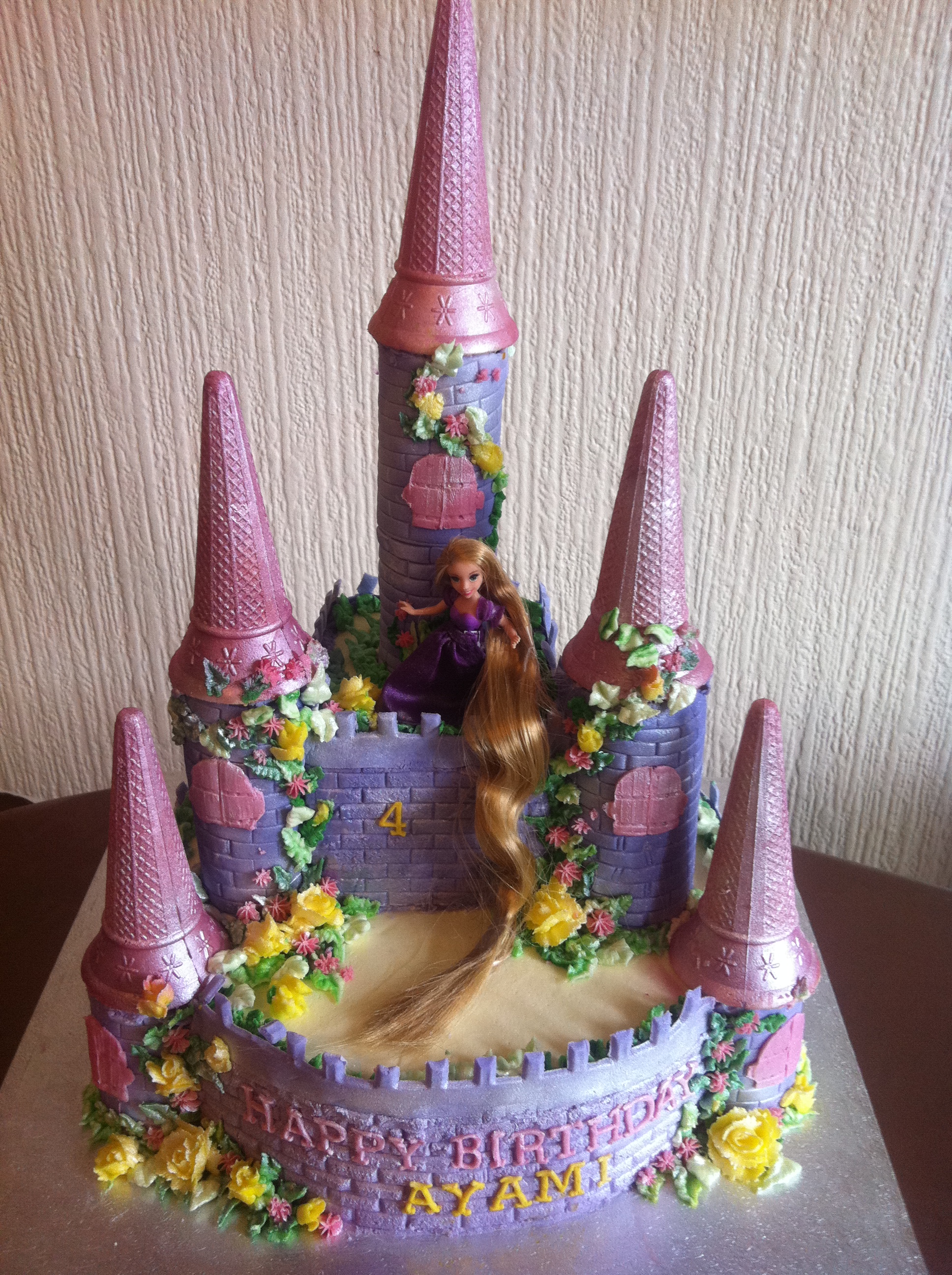 Rapunzel Cake